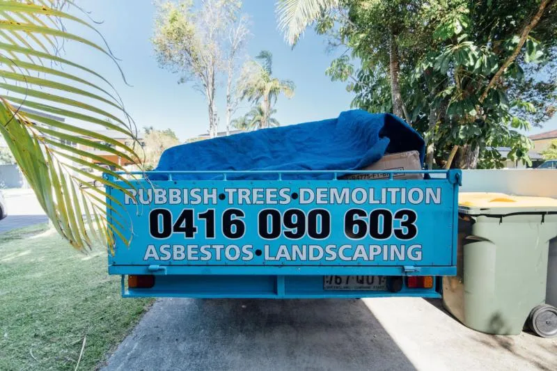 Reliable rubbish removal near Lota